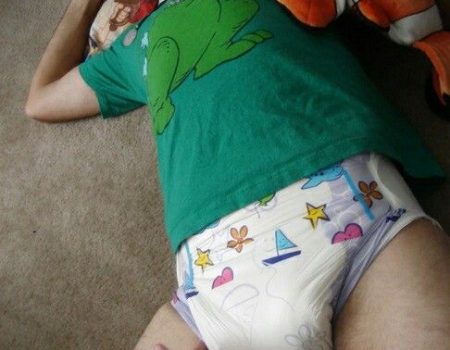 Teen Boy Wearing the Adult baby Diaper with sleeping