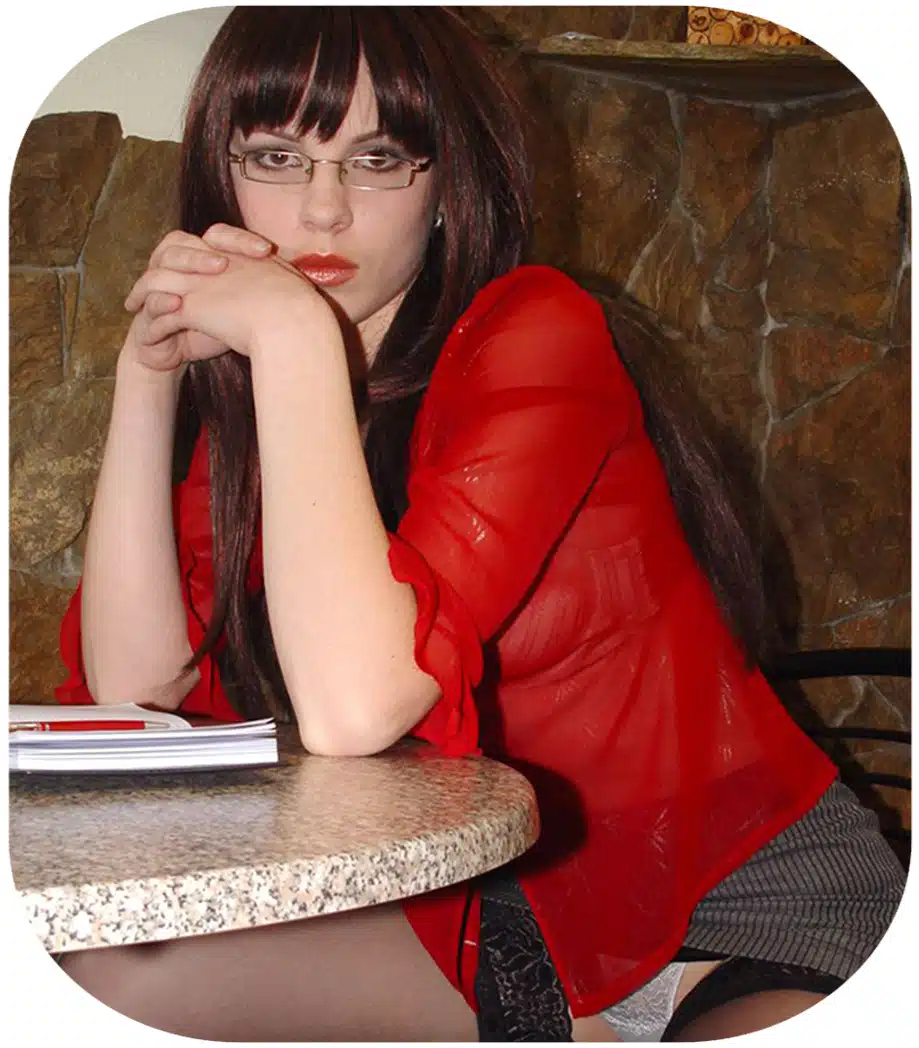 Dommy Scarlet